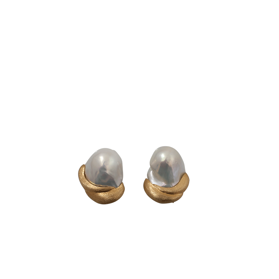 White Baroque Freshwater Pearl Stud Earrings JEWELRYFINE JEWELEARRING YVEL   
